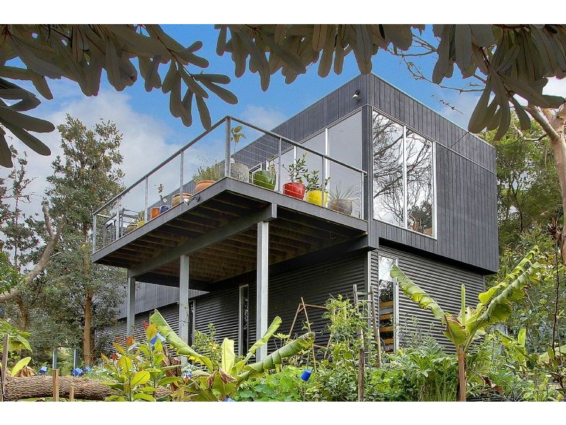 5 Waikiki Cresent, Smiths Beach VIC 3922