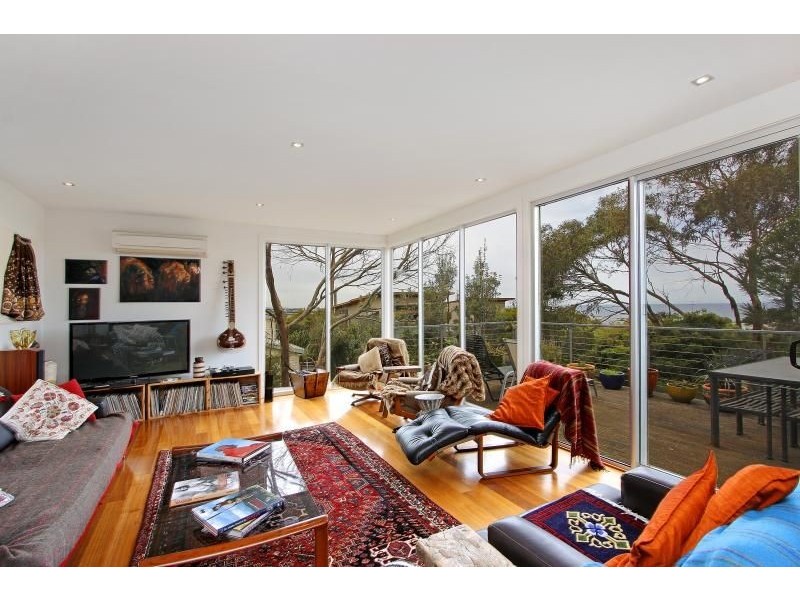 5 Waikiki Cresent, Smiths Beach VIC 3922