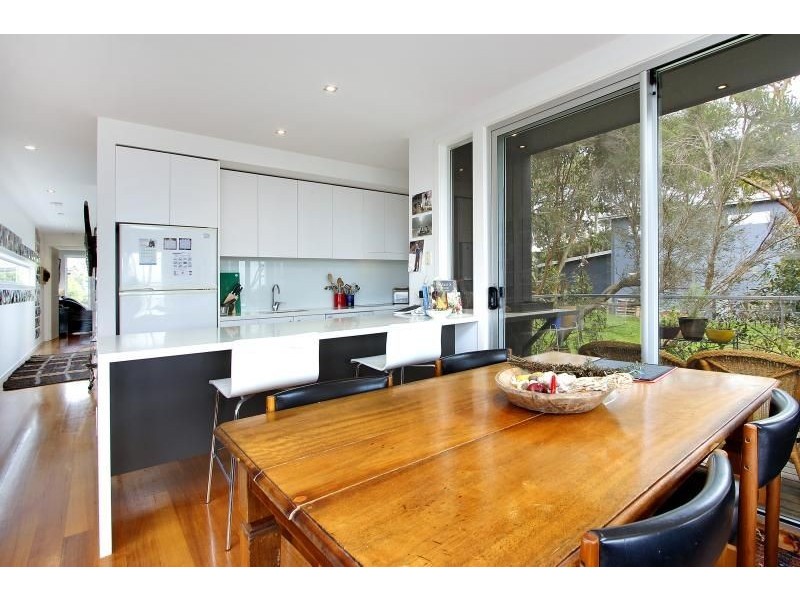 5 Waikiki Cresent, Smiths Beach VIC 3922