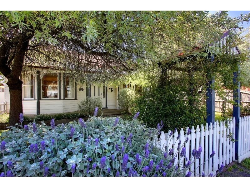 3 Genesta Street, Cowes VIC 3922