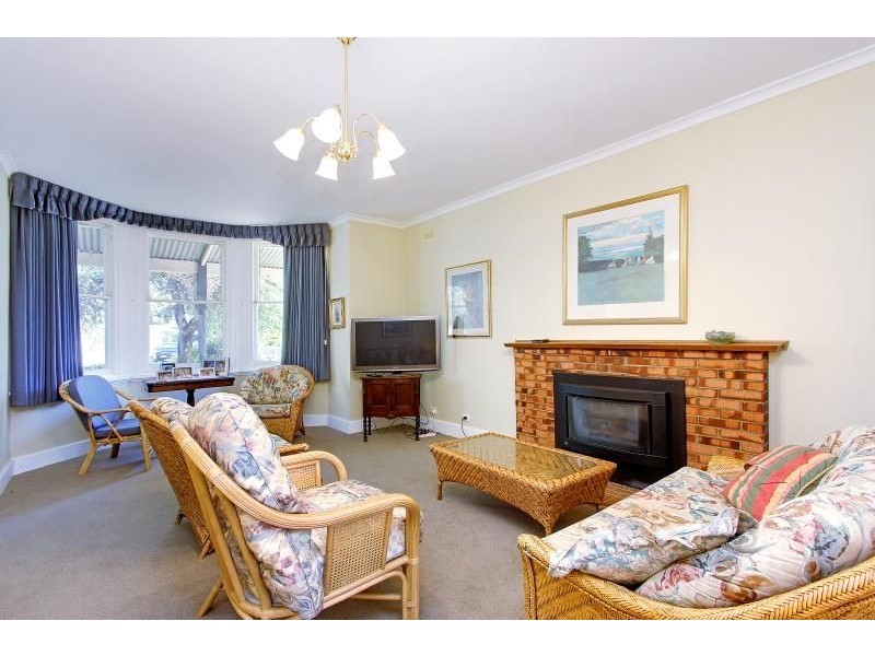 3 Genesta Street, Cowes VIC 3922