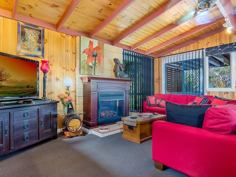 9-11 San Remo Crescent, Sunset Strip VIC 3922