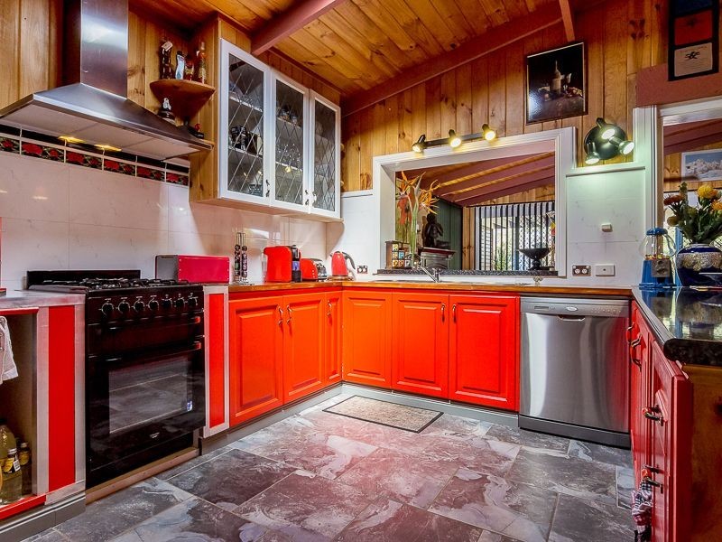 9-11 San Remo Crescent, Sunset Strip VIC 3922