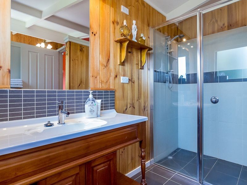 9-11 San Remo Crescent, Sunset Strip VIC 3922