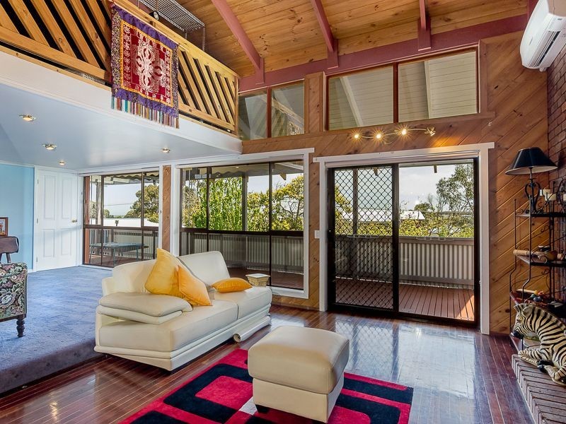 9-11 San Remo Crescent, Sunset Strip VIC 3922