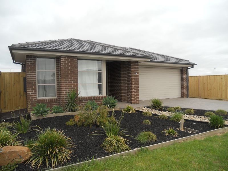 19 Grampian Boulevard, Cowes VIC 3922