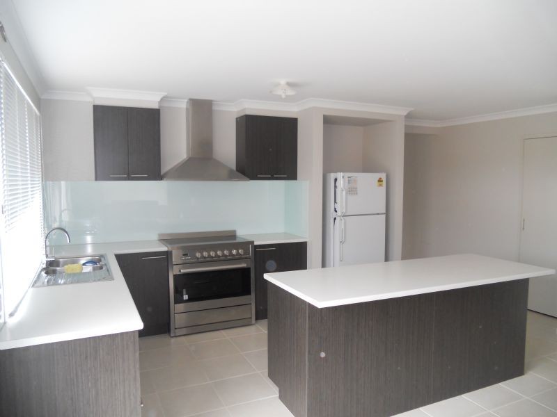 19 Grampian Boulevard, Cowes VIC 3922