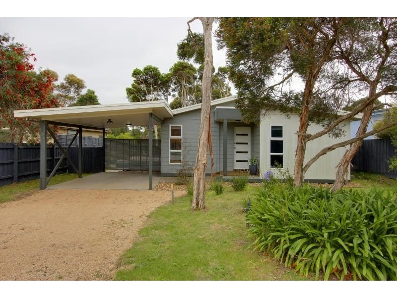 60 Churchill Drive, Cowes VIC 3922