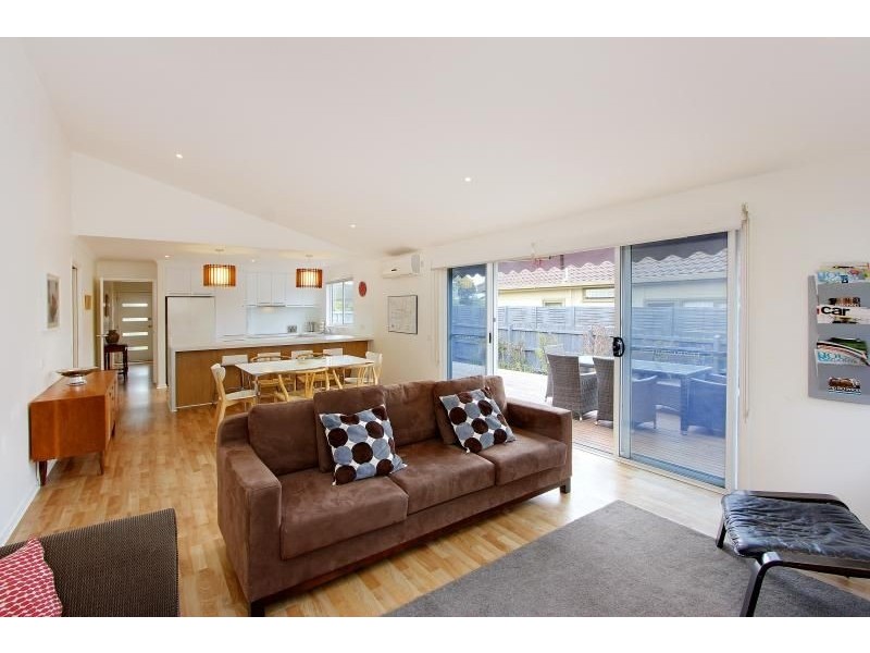 60 Churchill Drive, Cowes VIC 3922