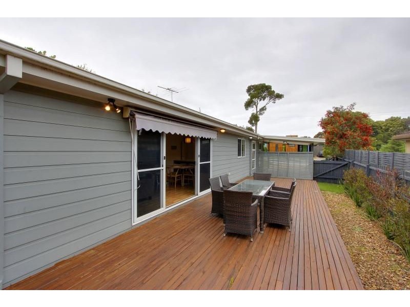 60 Churchill Drive, Cowes VIC 3922