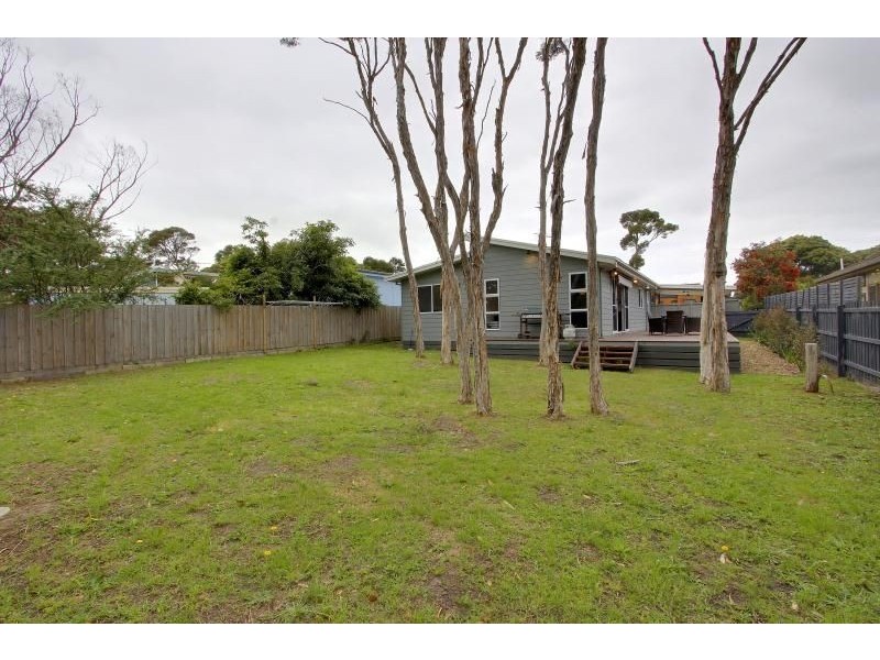 60 Churchill Drive, Cowes VIC 3922