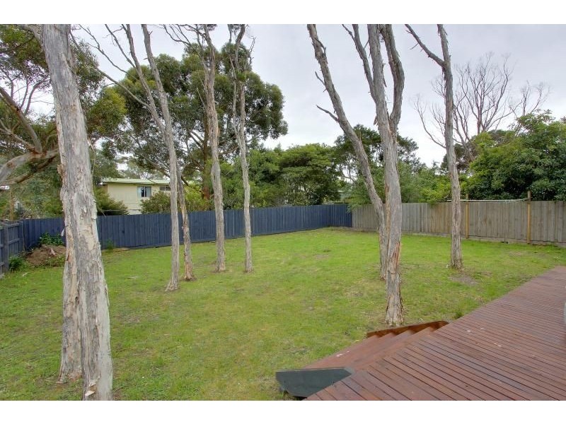 60 Churchill Drive, Cowes VIC 3922