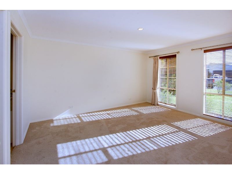 42 Katherine Circuit, Cowes VIC 3922