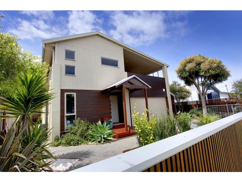 7 Sunderland Bay Road, Surf Beach VIC 3922
