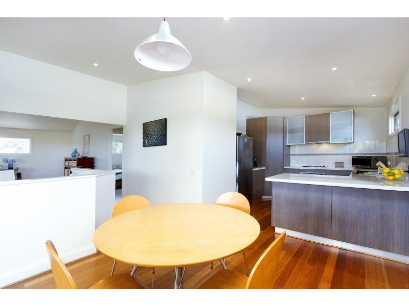 7 Sunderland Bay Road, Surf Beach VIC 3922