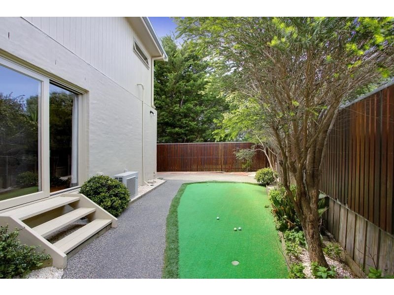 7 Sunderland Bay Road, Surf Beach VIC 3922