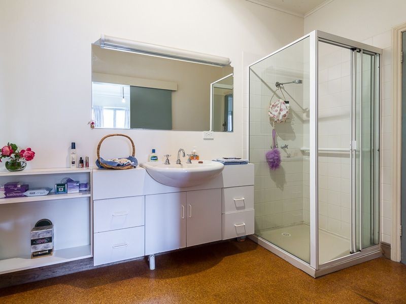 2/42 Stradbroke Avenue, Cowes VIC 3922