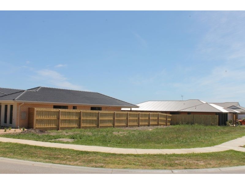 79 Everton Drive, Cowes VIC 3922