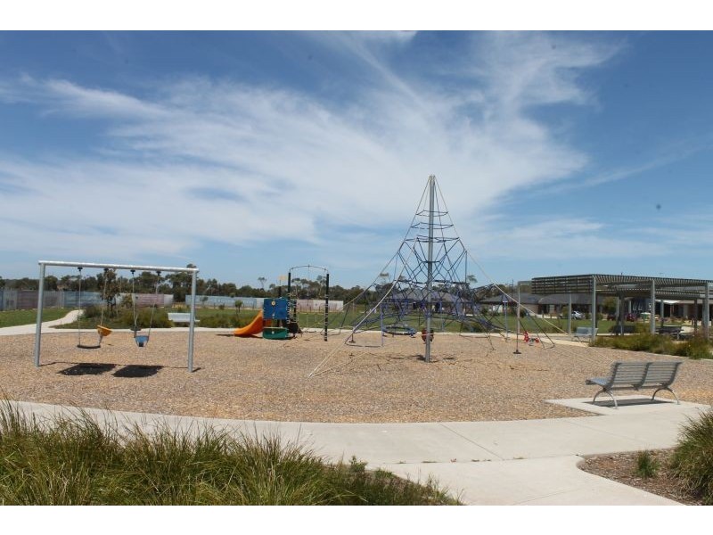 79 Everton Drive, Cowes VIC 3922