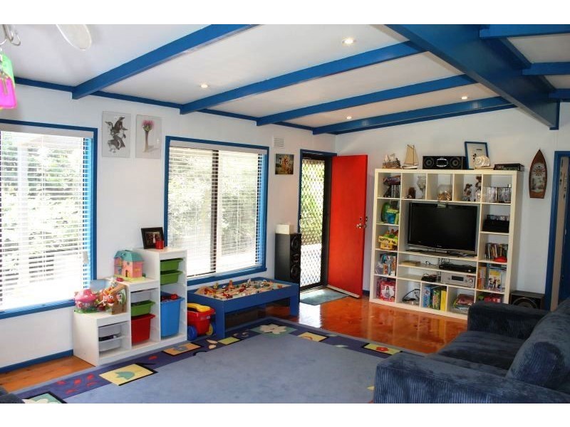 2 Dover Street, Sunderland Bay VIC 3922