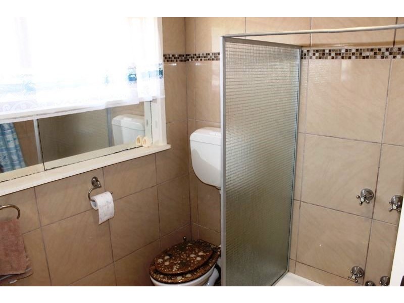2 Dover Street, Sunderland Bay VIC 3922