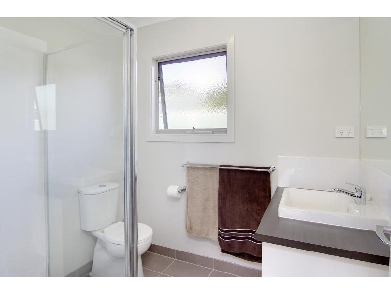 2/73 Walton Street, Cowes VIC 3922