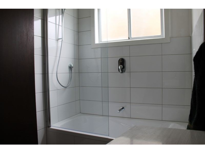 1 Elwood Avenue, Surf Beach VIC 3922