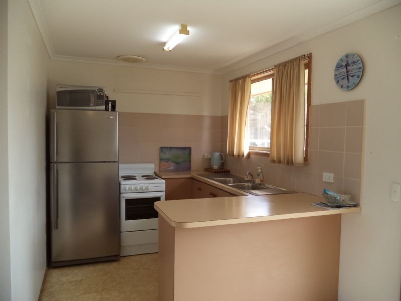 18 Malcalm Avenue, Surf Beach VIC 3922
