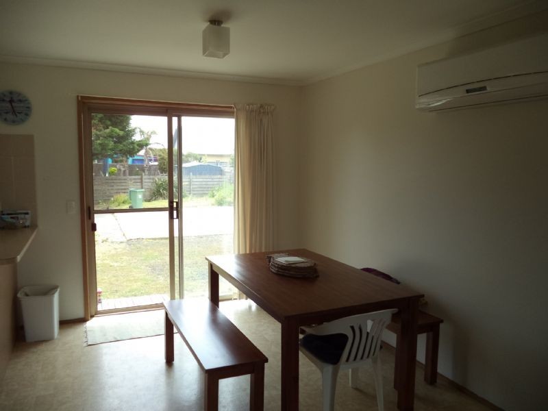 18 Malcalm Avenue, Surf Beach VIC 3922