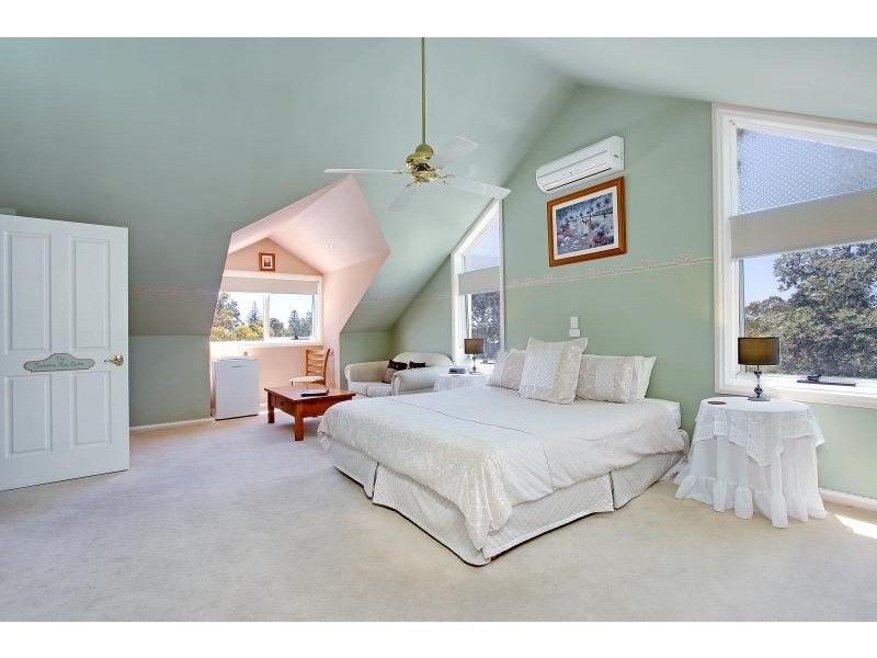 9 Gordon Street, Cowes VIC 3922