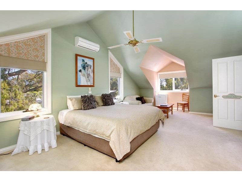 9 Gordon Street, Cowes VIC 3922