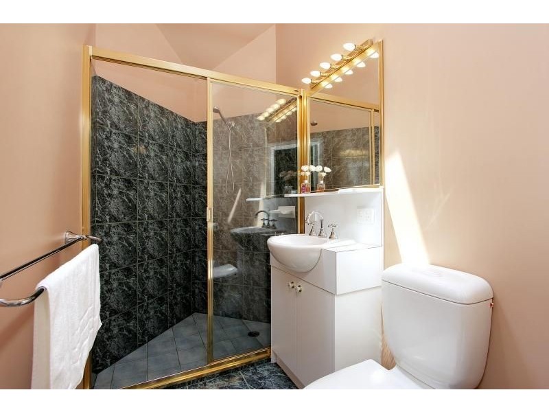 9 Gordon Street, Cowes VIC 3922