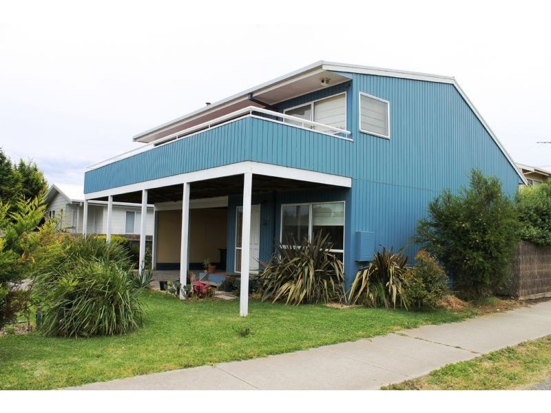 2 Sunderland Bay Road, Sunderland Bay VIC 3922