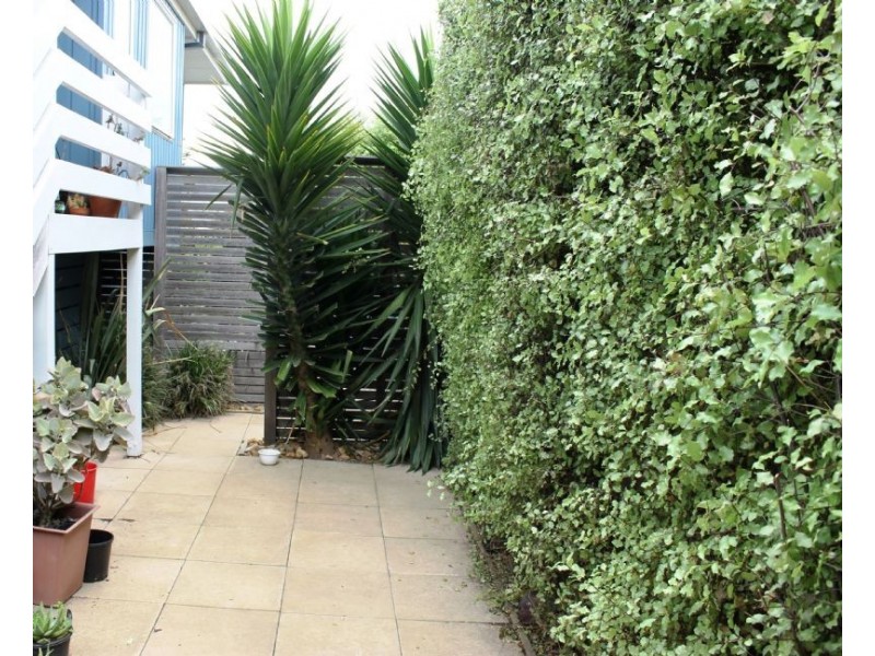 2 Sunderland Bay Road, Sunderland Bay VIC 3922