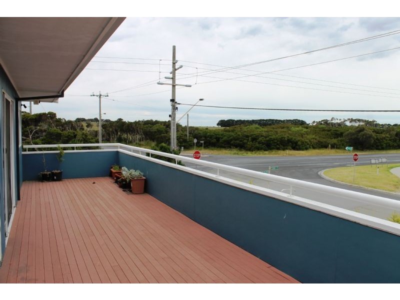 2 Sunderland Bay Road, Sunderland Bay VIC 3922