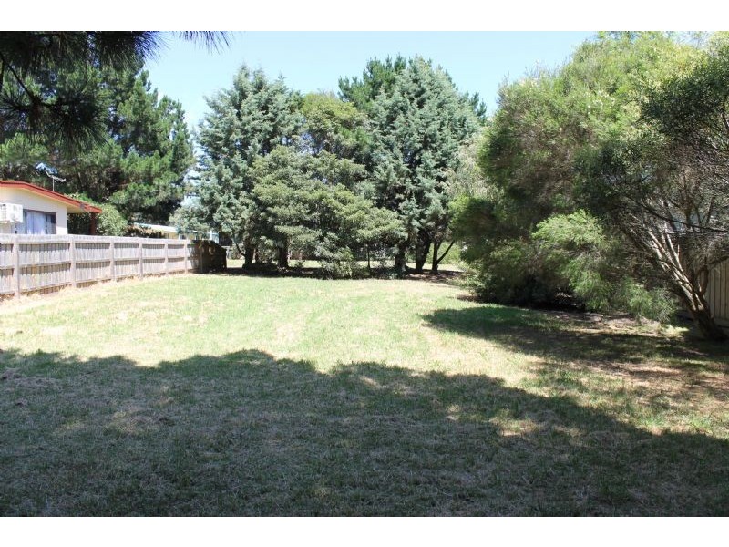 32 Teddy Bear Lane, Cowes VIC 3922