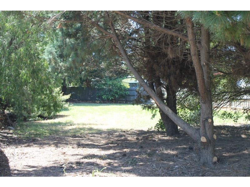 32 Teddy Bear Lane, Cowes VIC 3922