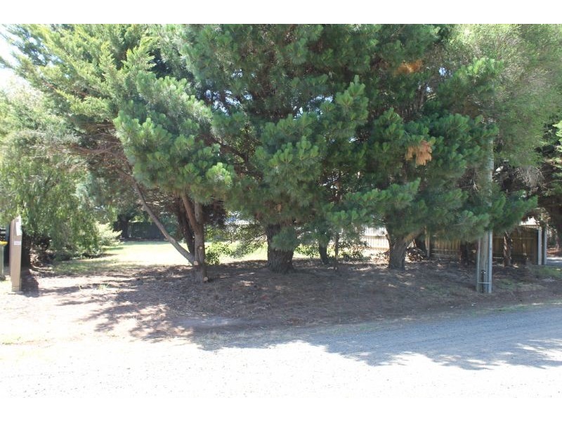 32 Teddy Bear Lane, Cowes VIC 3922