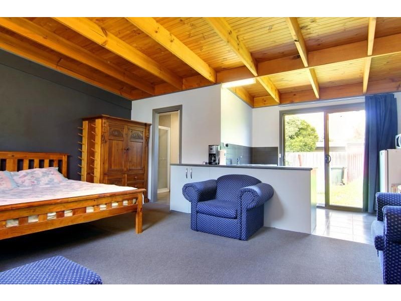205 Church Street, Cowes VIC 3922