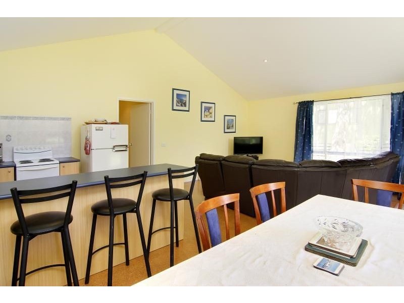 4 Bruce Road, Silverleaves VIC 3922