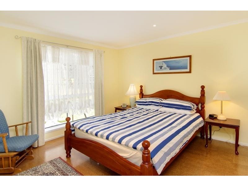 4 Bruce Road, Silverleaves VIC 3922