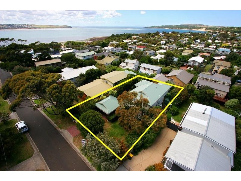 27 Clearwater Avenue, Cape Woolamai VIC 3925