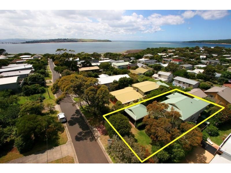 27 Clearwater Avenue, Cape Woolamai VIC 3925