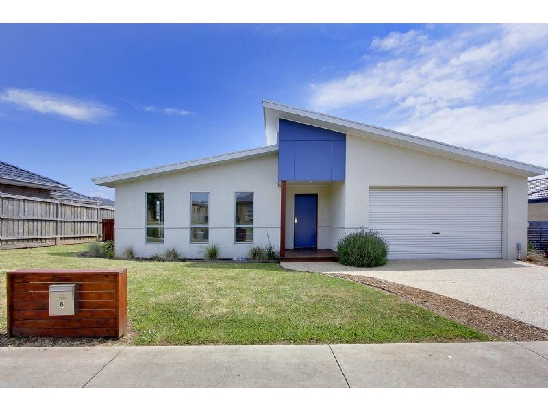 6 Rosella Grove, Cowes VIC 3922