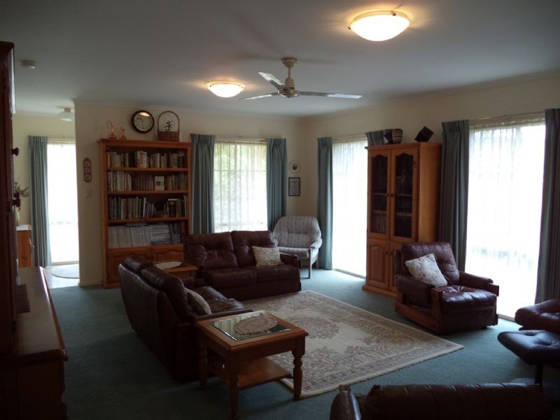 1/3 Wyndham Avenue, Cowes VIC 3922