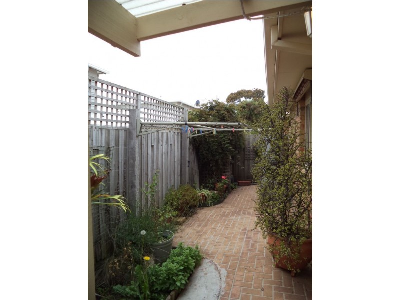 1/3 Wyndham Avenue, Cowes VIC 3922