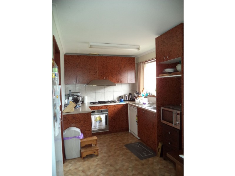 15 Edgar Road, San Remo VIC 3925