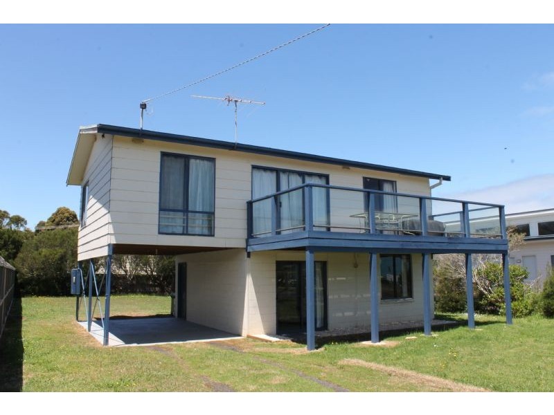 19 Golden Court, Sunset Strip VIC 3922