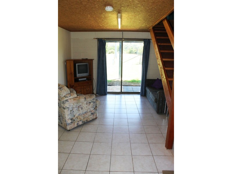 19 Golden Court, Sunset Strip VIC 3922