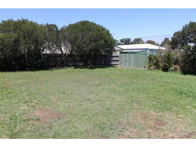 19 Golden Court, Sunset Strip VIC 3922